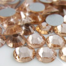 Klijais klijuojami kristalai „Light Peach“ SS16